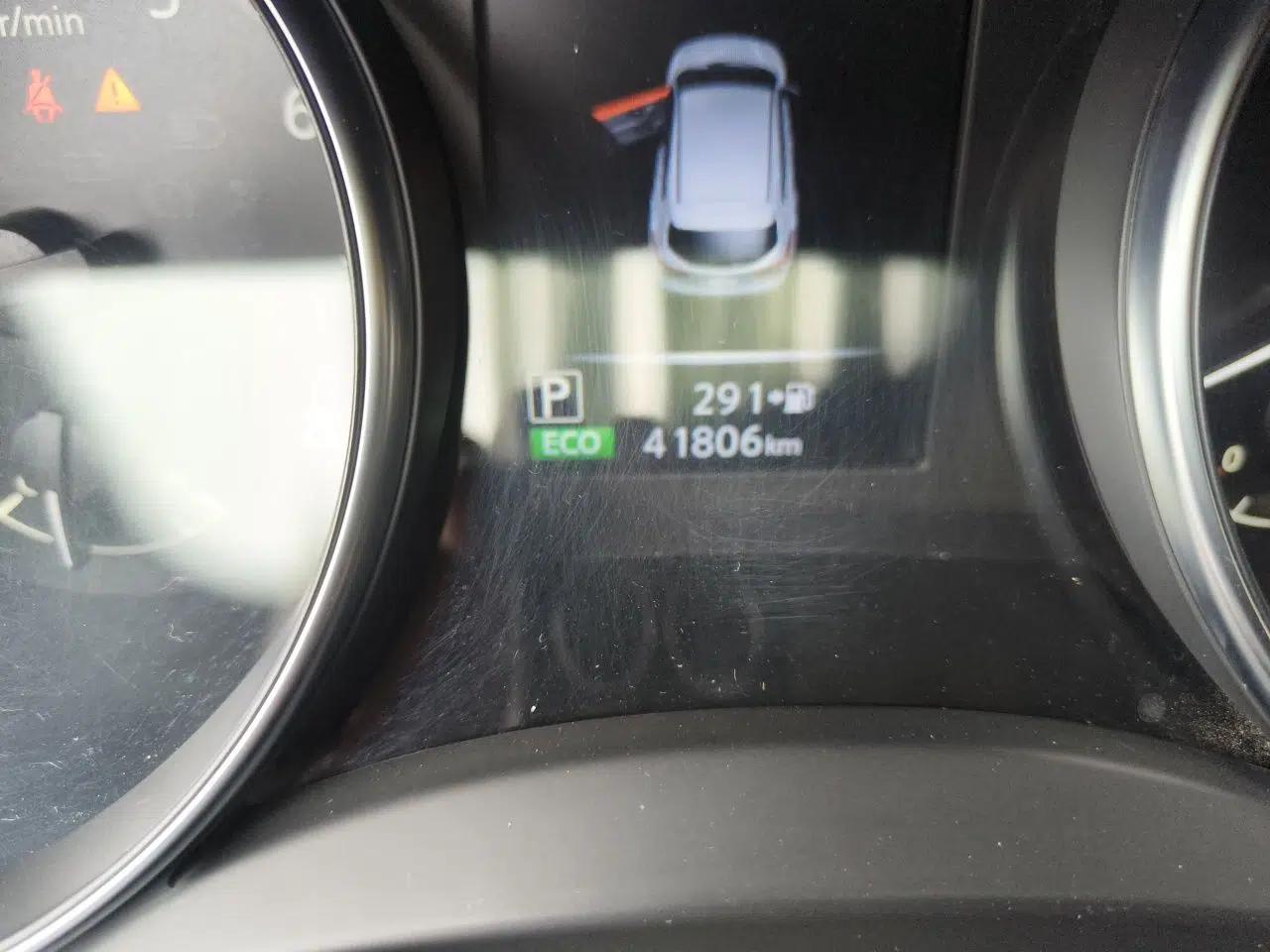 Nissan Qashqai 2019 2.0L CVT Luxury Edition — миниатюра 13