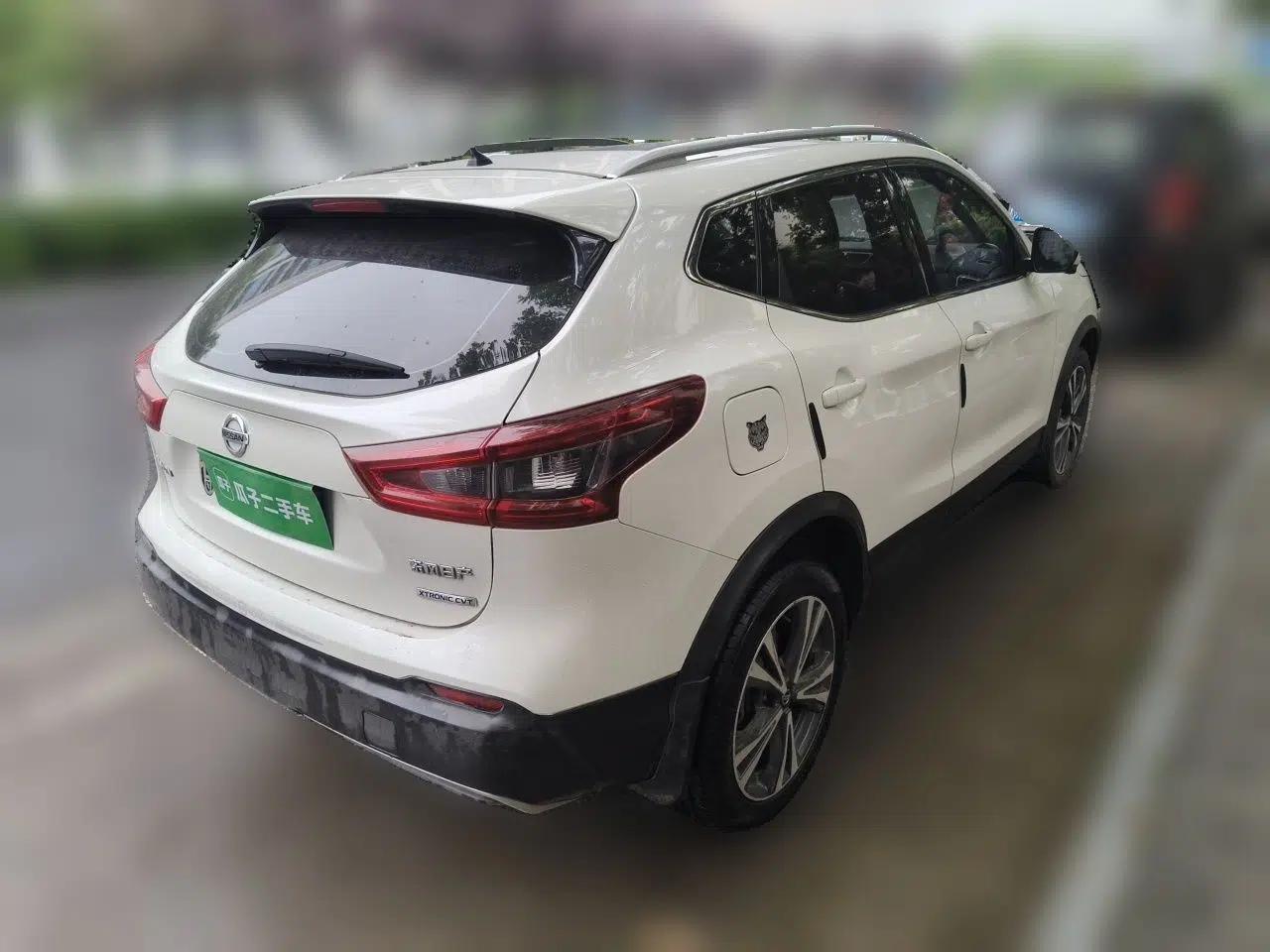 Nissan Qashqai 2019 2.0L CVT Luxury Edition — миниатюра 6