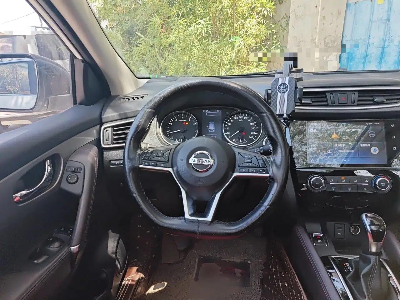 Nissan Qashqai 2019 2.0L CVT Luxury Edition — миниатюра 11