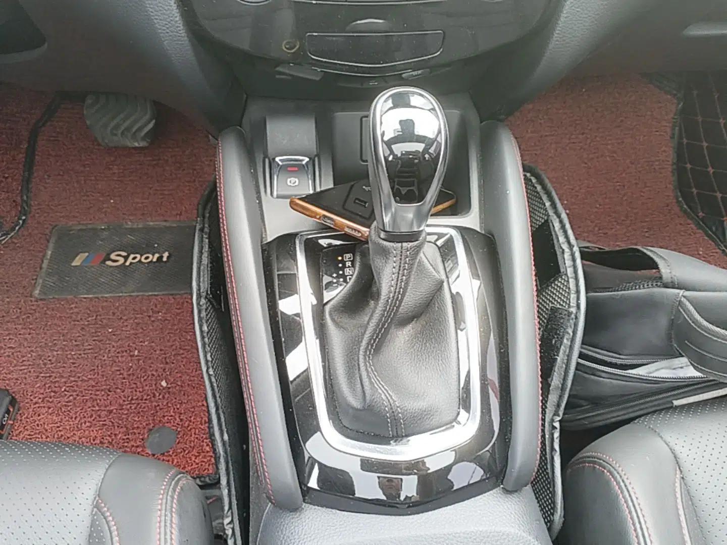 Nissan Qashqai 2021 2.0L CVT Luxury Edition — миниатюра 17