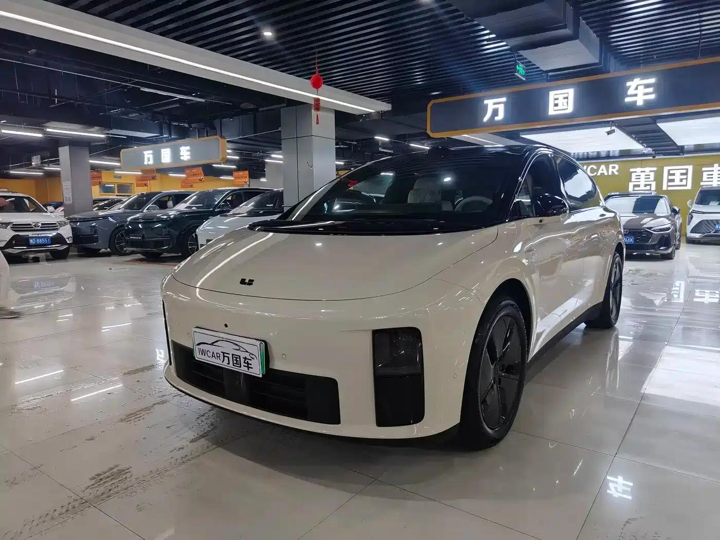Li Auto i6 2025 Two-Wheel Drive Standard Edition — миниатюра 2