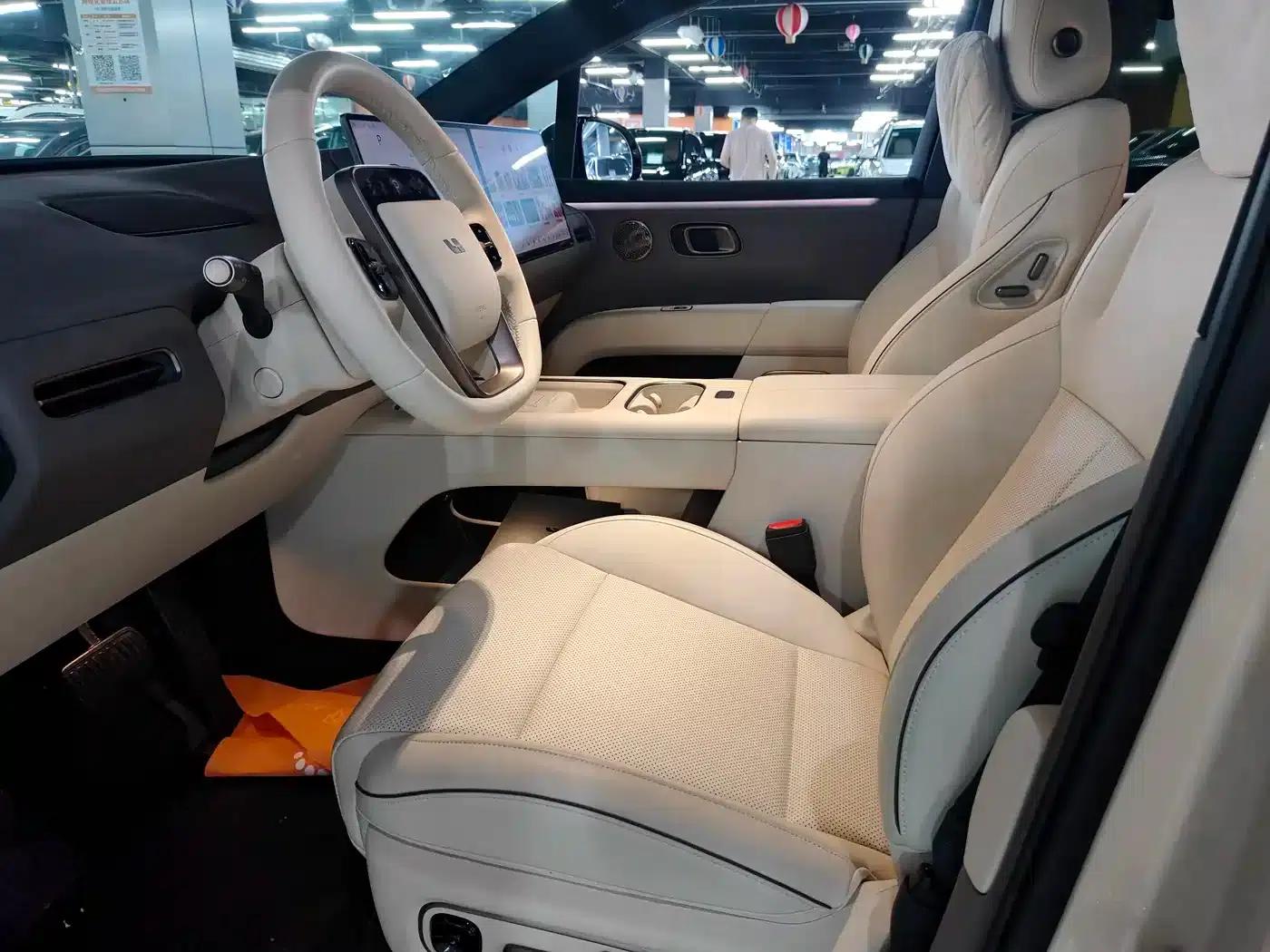 Li Auto i6 2025 Two-Wheel Drive Standard Edition — миниатюра 3
