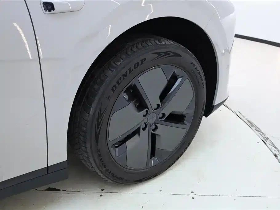 Li Auto i6 2025 Two-Wheel Drive Standard Edition — миниатюра 11