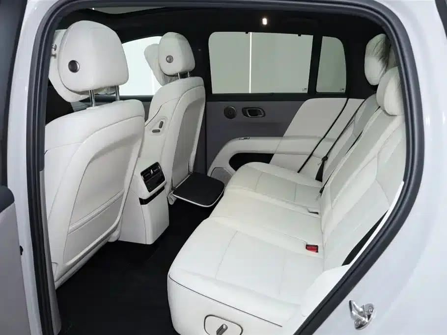 Li Auto i6 2025 Two-Wheel Drive Standard Edition — миниатюра 20
