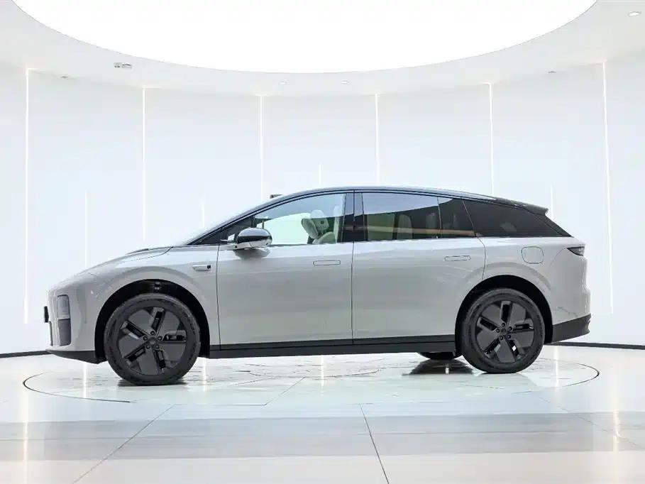 Li Auto i6 2025 Two-Wheel Drive Standard Edition — миниатюра 8