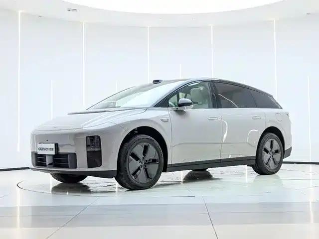 Li Auto i6 2025 Two-Wheel Drive Standard Edition