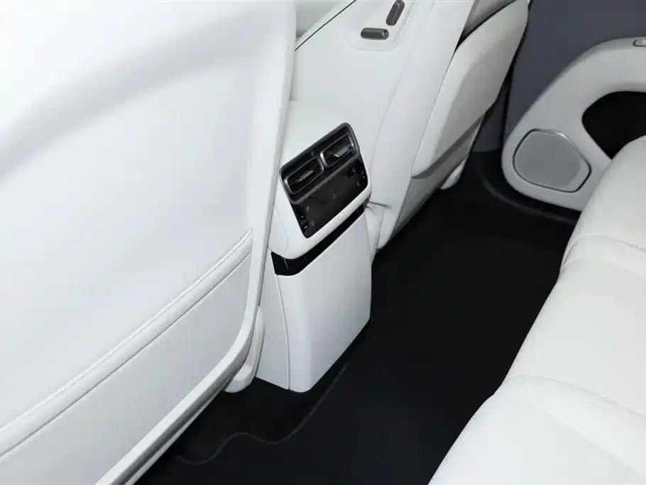 Li Auto i6 2025 Two-Wheel Drive Standard Edition — миниатюра 26