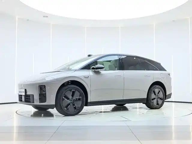 Li Auto i6 2025 Two-Wheel Drive Standard Edition