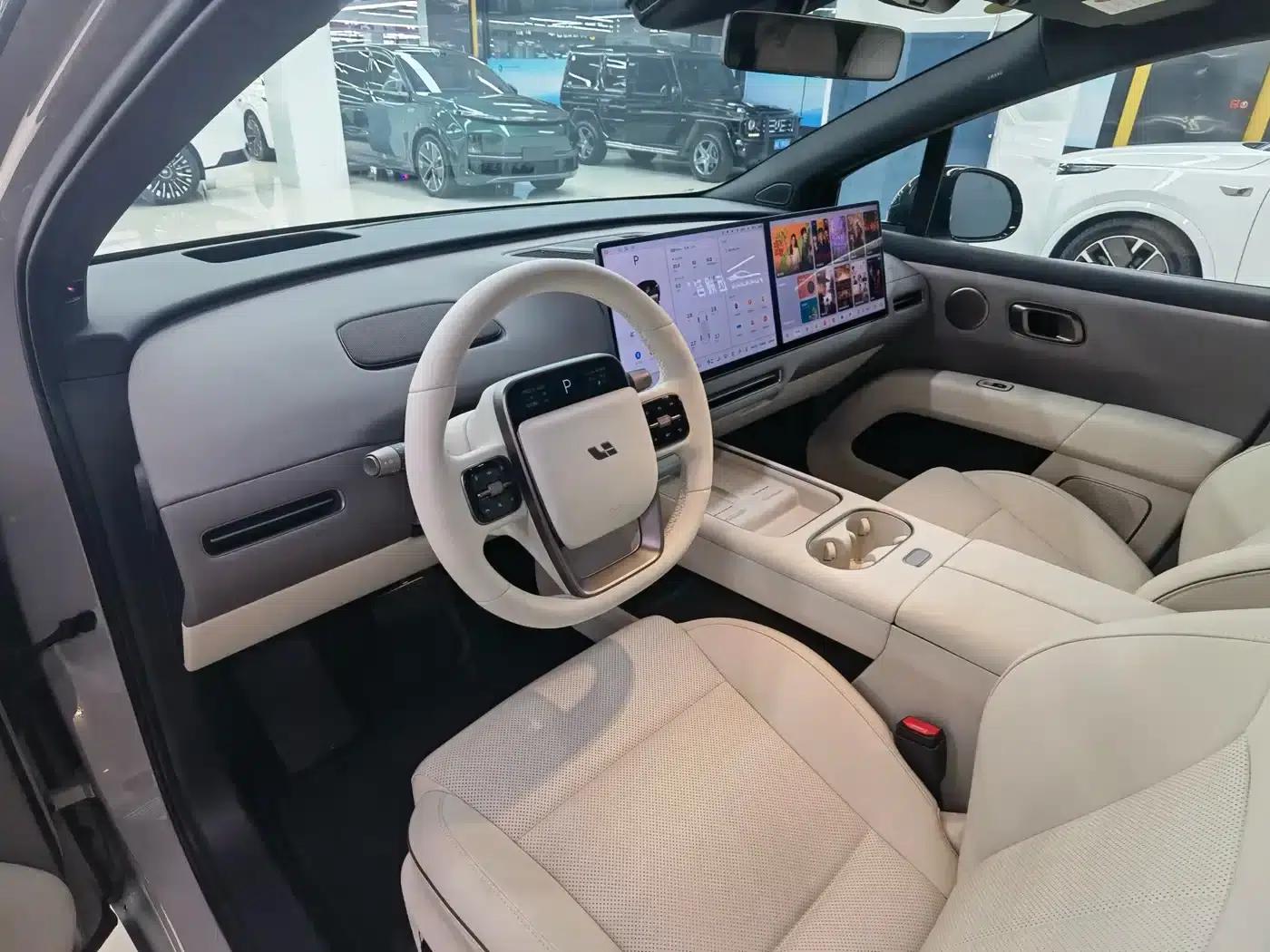 Li Auto i6 2025 Two-Wheel Drive Standard Edition — миниатюра 4