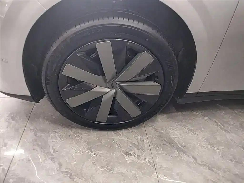 Li Auto i6 2025 Two-Wheel Drive Standard Edition — миниатюра 23