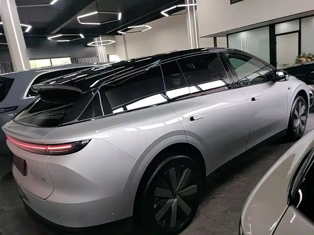 Li Auto i6 2025 Two-Wheel Drive Standard Edition — миниатюра 7