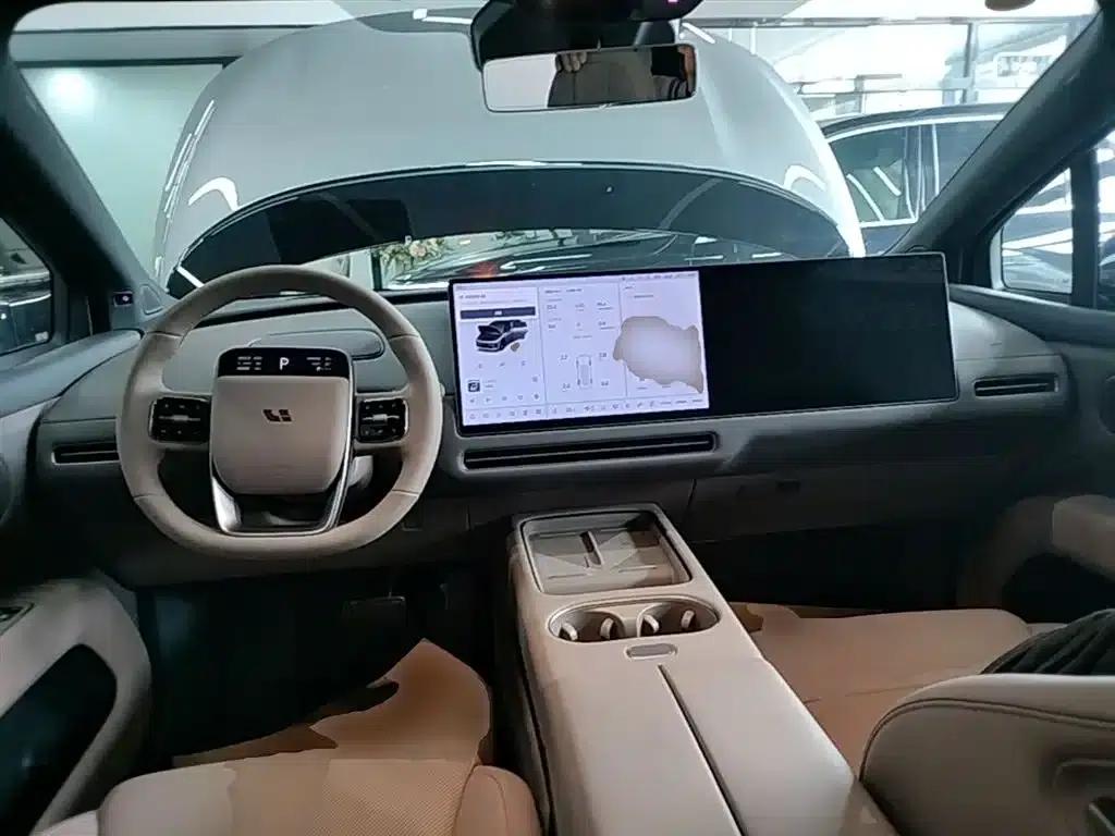 Li Auto i6 2025 Two-Wheel Drive Standard Edition — миниатюра 10