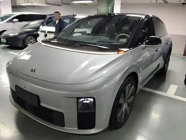 Li Auto i6 2025 Two-Wheel Drive Standard Edition