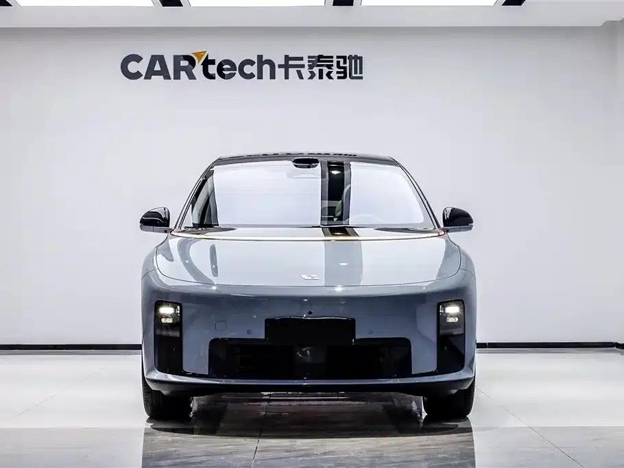 Li Auto i8 2025 Standard Edition — миниатюра 2