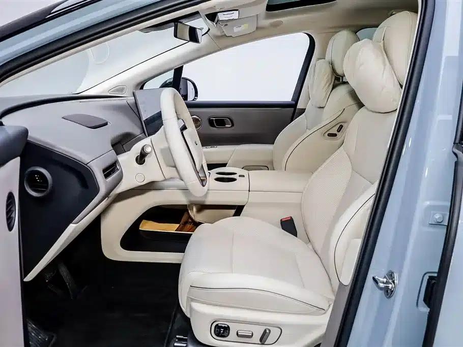 Li Auto i8 2025 Standard Edition — миниатюра 11