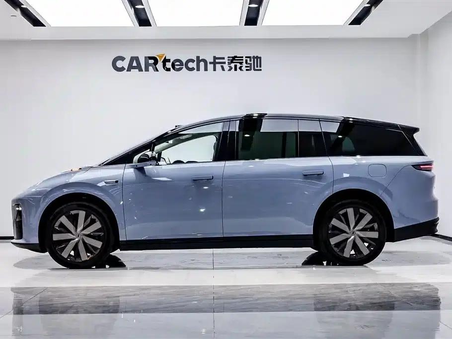 Li Auto i8 2025 Standard Edition — миниатюра 3