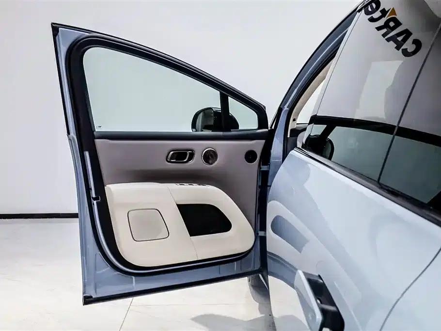 Li Auto i8 2025 Standard Edition — миниатюра 10