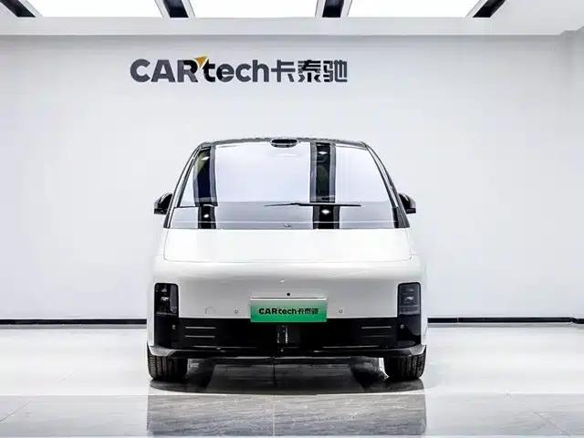Li Auto MEGA 2025 Home Edition