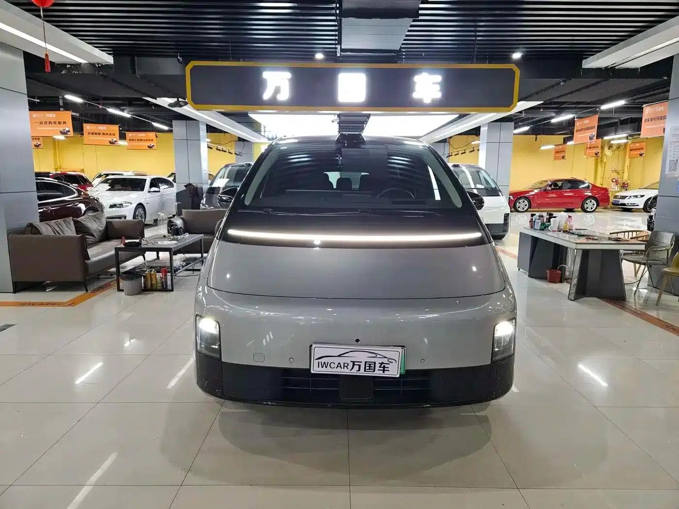 Li Auto MEGA 2024 Ultra — миниатюра 1