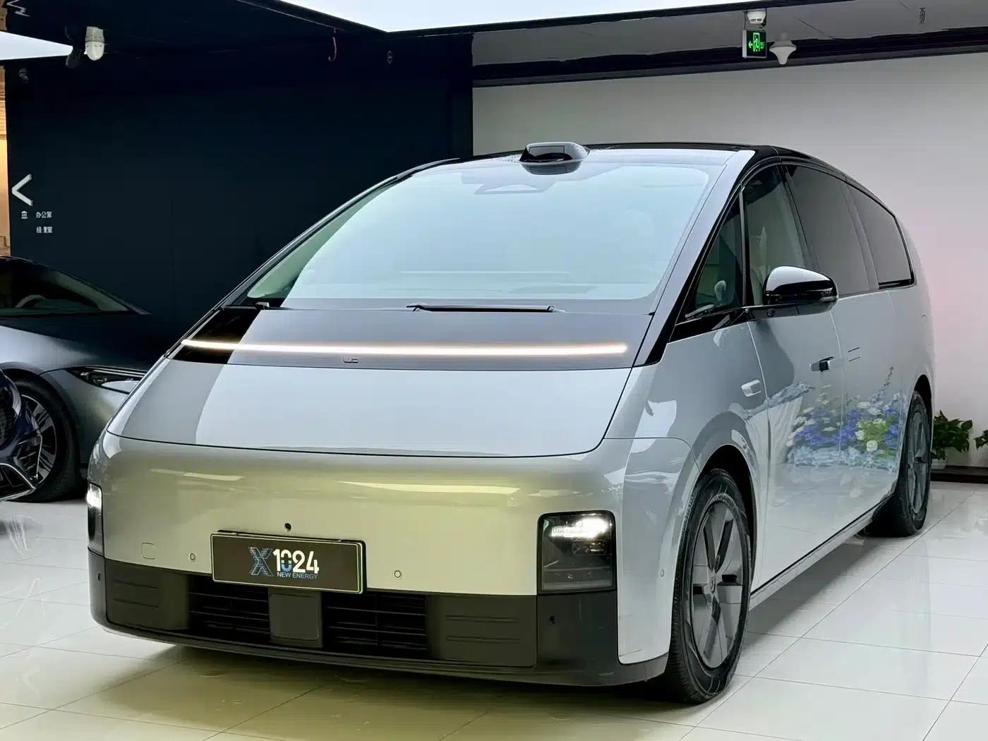 Li Auto MEGA 2024 Ultra — миниатюра 1
