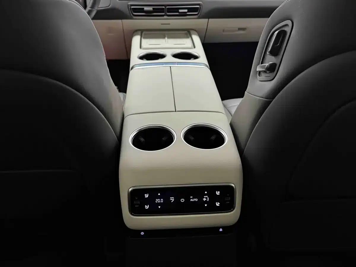 Li Auto MEGA 2024 Ultra — миниатюра 12