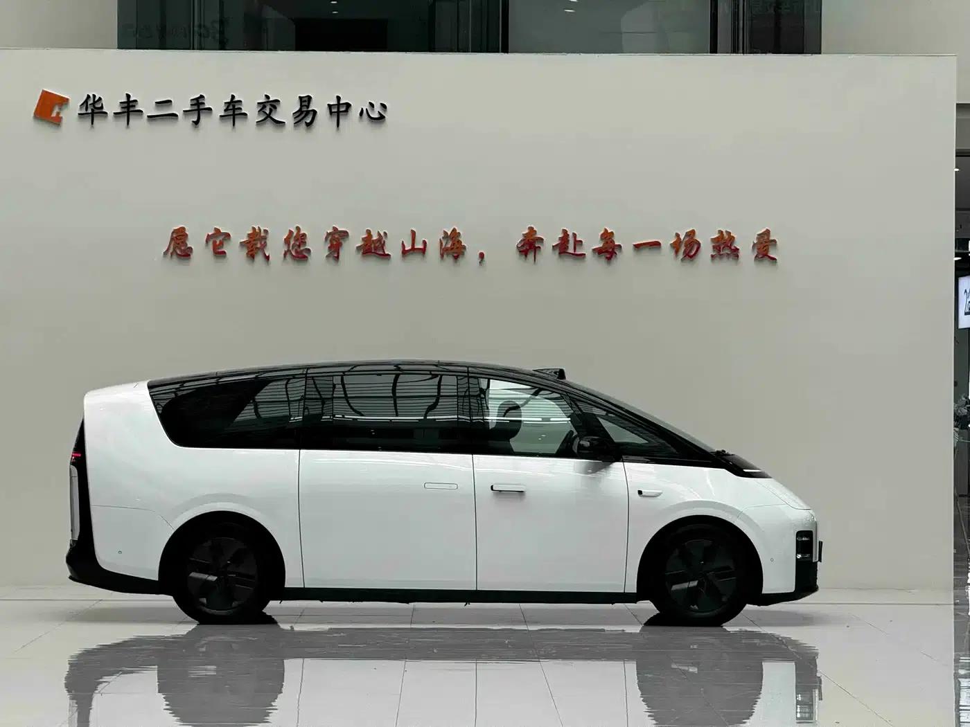 Li Auto MEGA 2024 Ultra — миниатюра 4