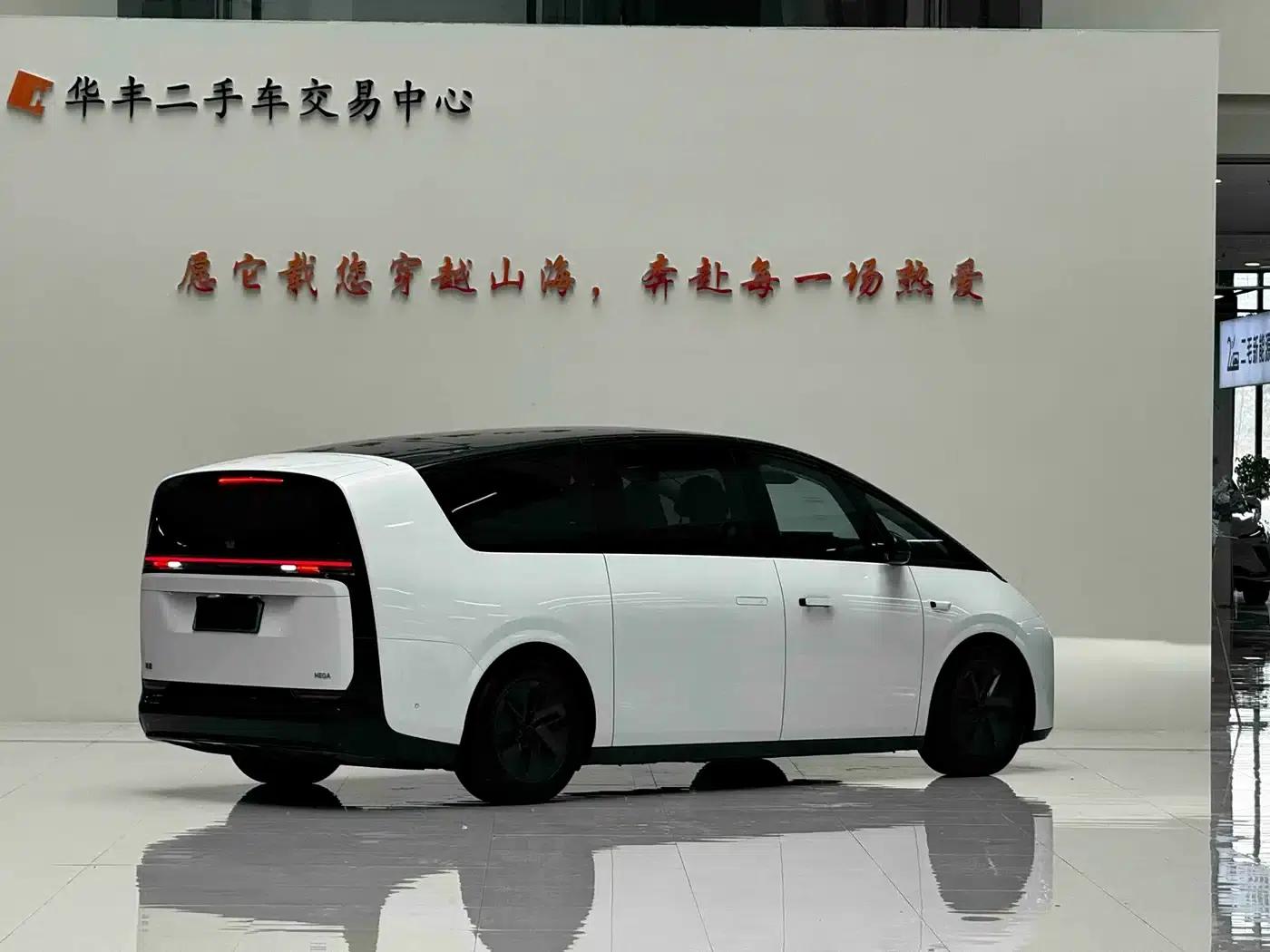 Li Auto MEGA 2024 Ultra — миниатюра 5