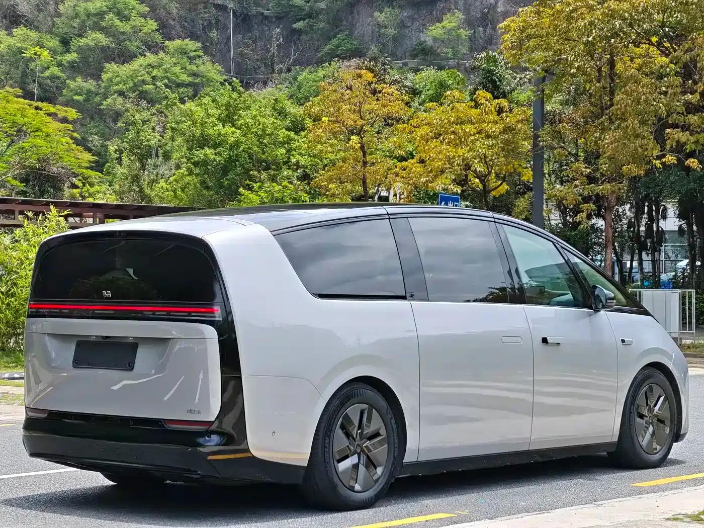 Li Auto MEGA 2024 Ultra — миниатюра 5