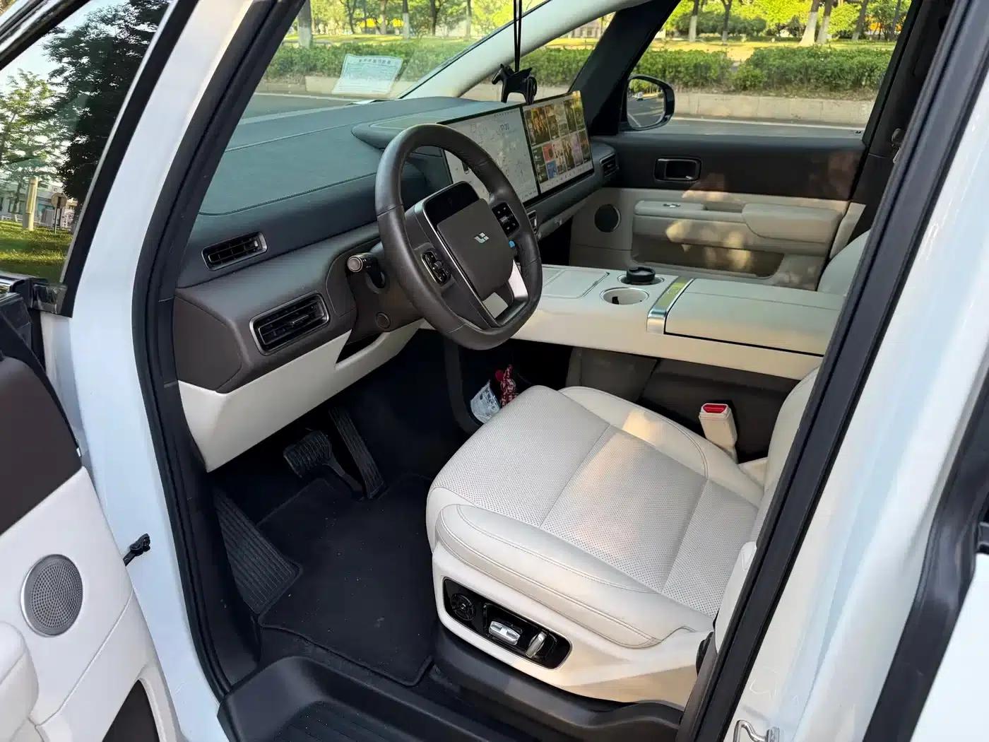 Li Auto MEGA 2024 Ultra — миниатюра 8