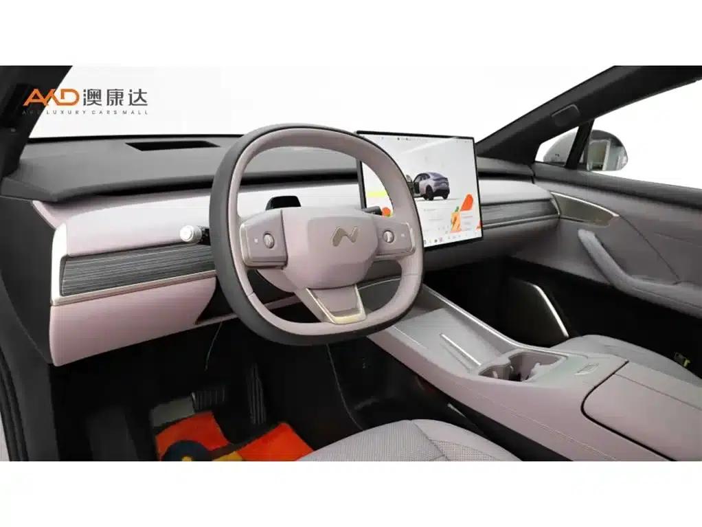 L60/2024/60kWh Four-Wheel Drive — миниатюра 6