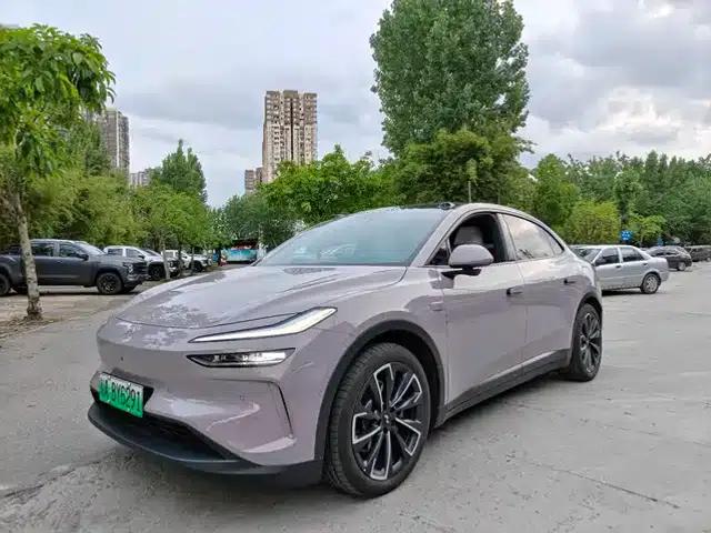 L60 2024 Model 85kWh Rear-Wheel Drive