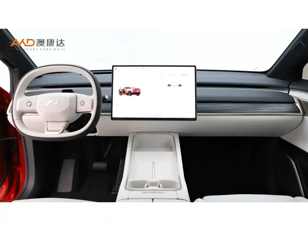 L60/2024/60kWh Rear-Wheel Drive — миниатюра 5