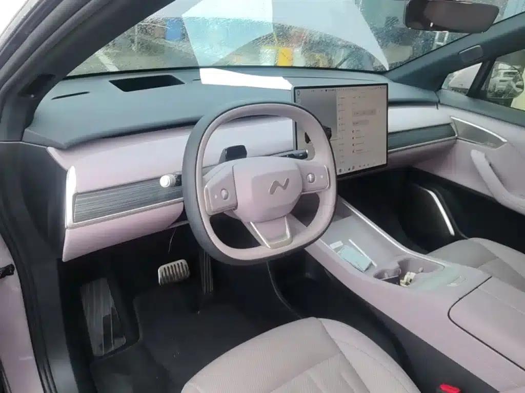 Chevrolet L60 2024 60kWh Rear-Wheel Drive — миниатюра 11