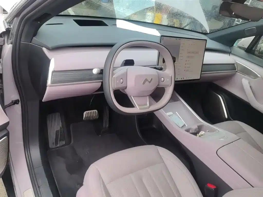 Chevrolet L60 2024 60kWh Rear-Wheel Drive — миниатюра 10