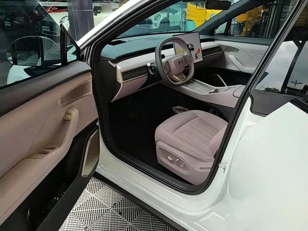 Chevrolet L60 2025 60kWh Rear-Wheel Drive — миниатюра 16