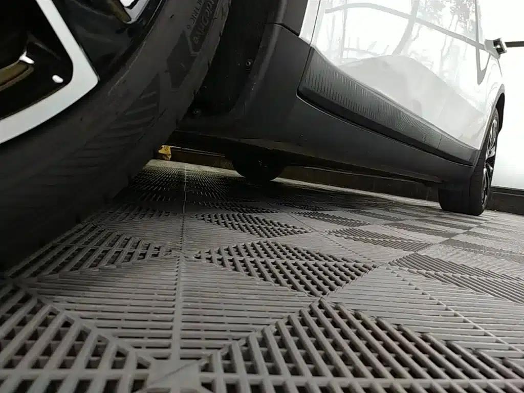 Chevrolet L60 2025 60kWh Rear-Wheel Drive — миниатюра 22