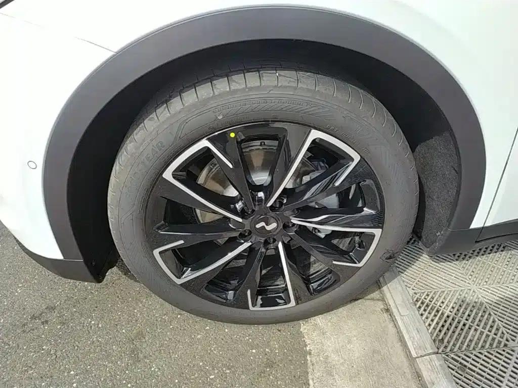 Chevrolet L60 2025 60kWh Rear-Wheel Drive — миниатюра 23
