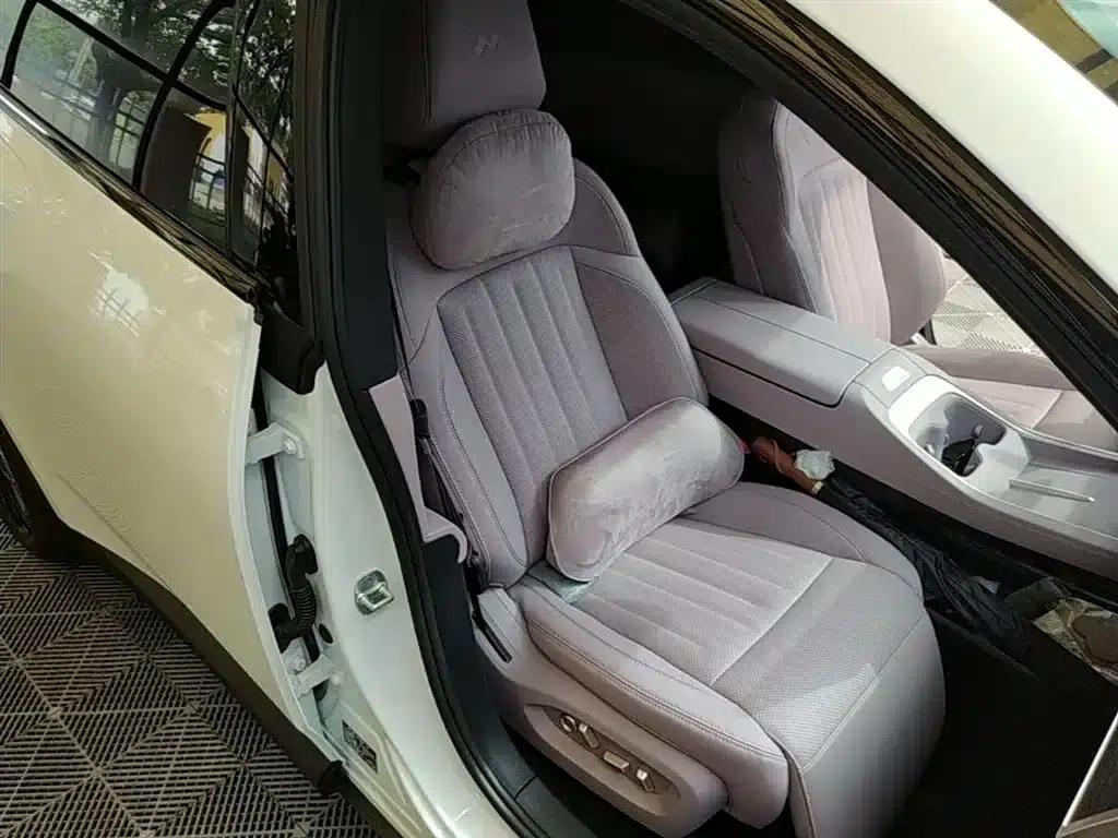 Chevrolet L60 2025 60kWh Rear-Wheel Drive — миниатюра 25