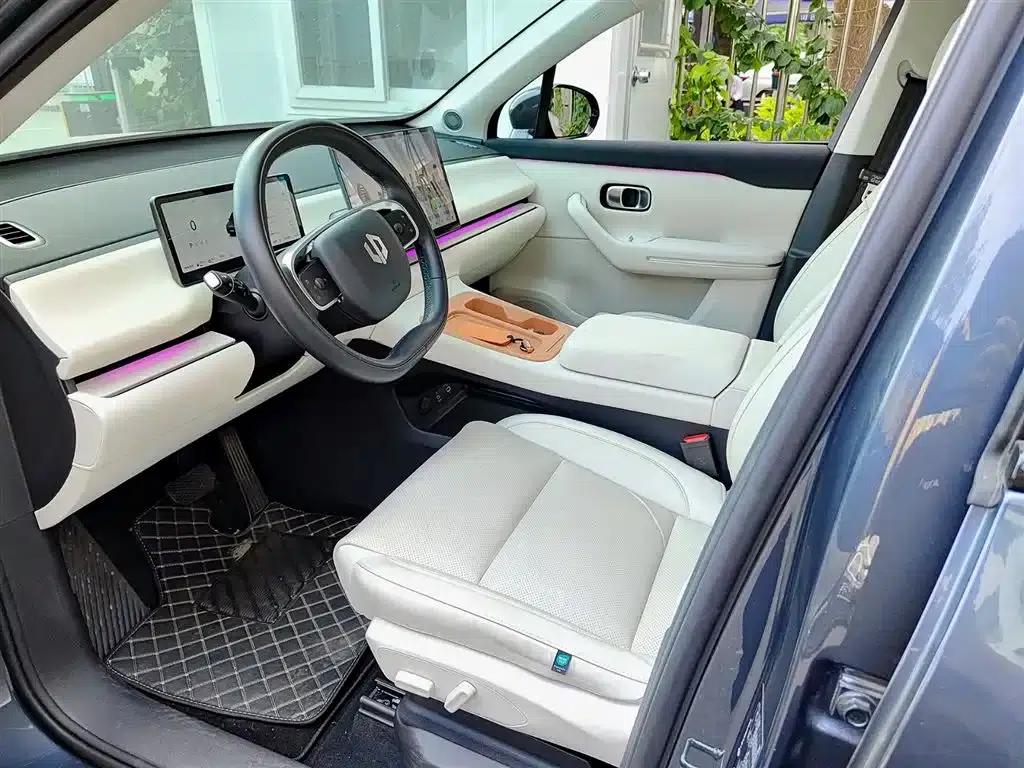 Leapmotor C16 2024 Range Extended 200 Premium Edition — миниатюра 7