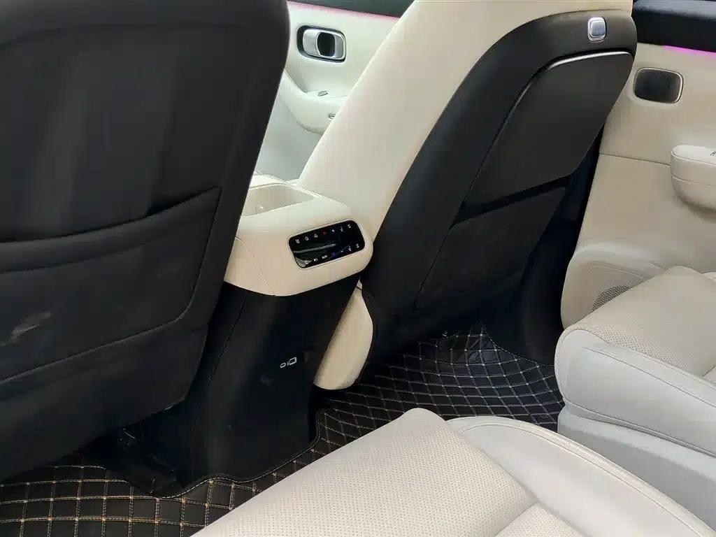 Leapmotor C16 2024 Range Extended 200 Premium Edition — миниатюра 9