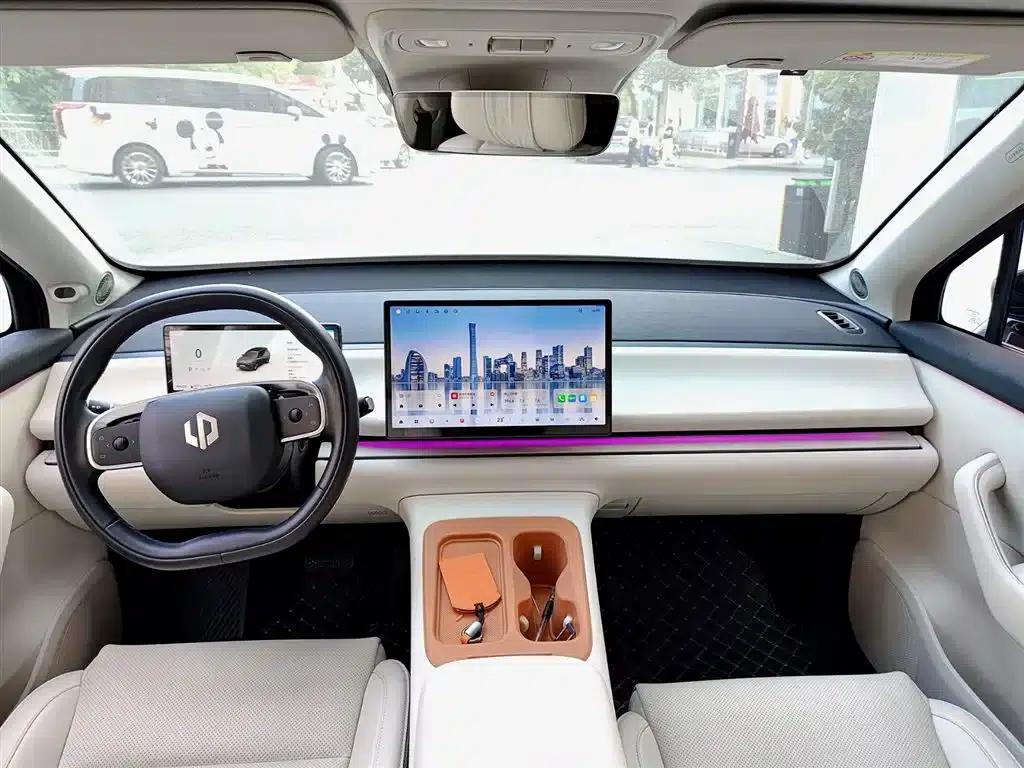 Leapmotor C16 2024 Range Extended 200 Premium Edition — миниатюра 10