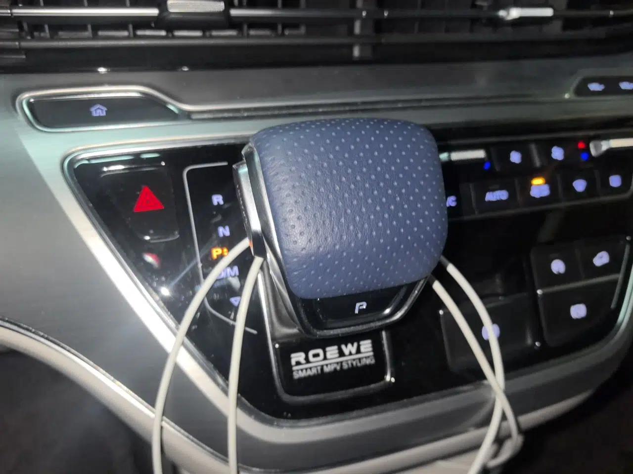 Roewe iMAX8 2022 400TGI Prestige Edition — миниатюра 15