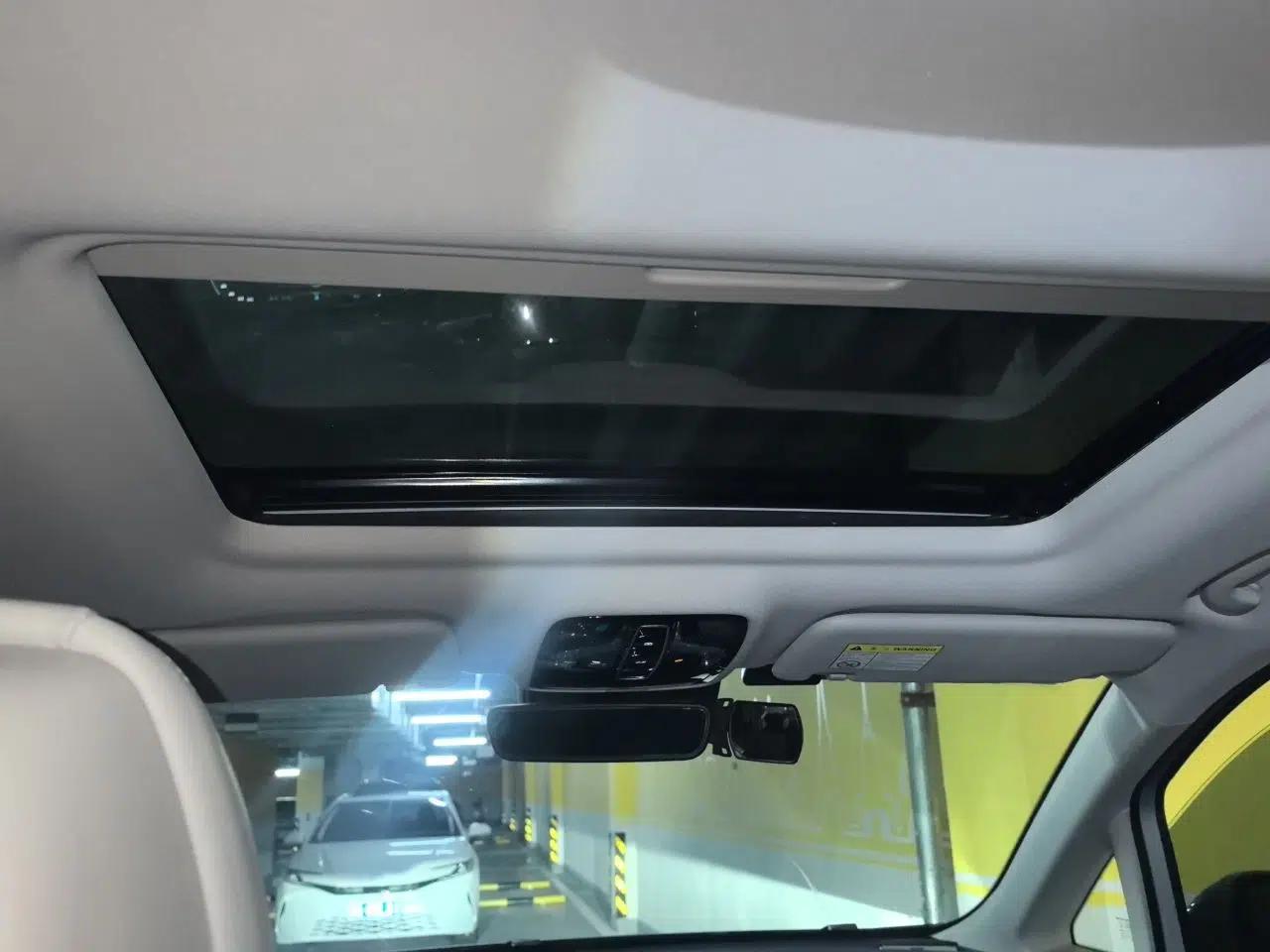 Roewe iMAX8 2022 400TGI Prestige Edition — миниатюра 19