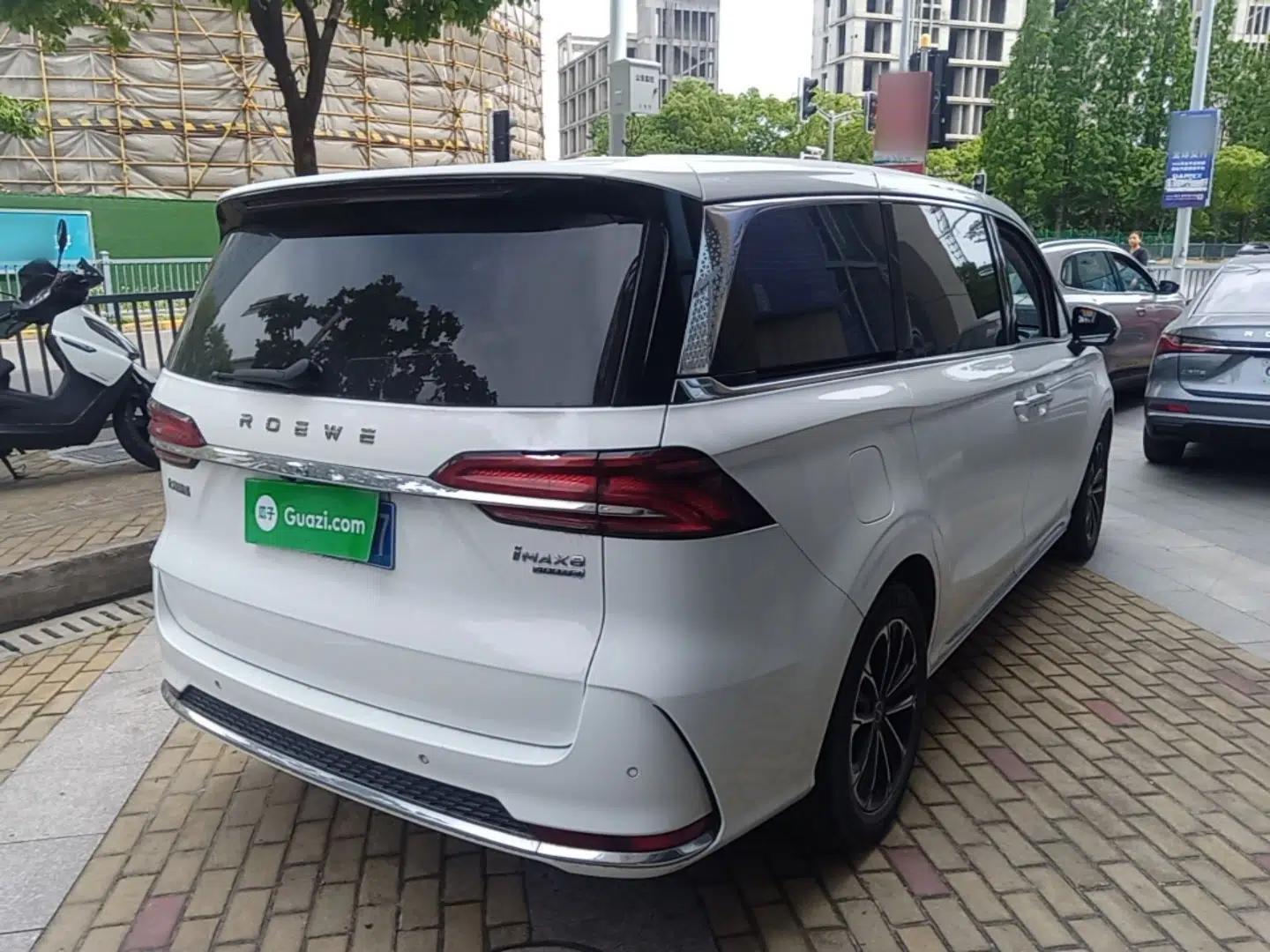 Roewe iMAX8 2021 400TGI Supreme Series Prestige Edition — миниатюра 4