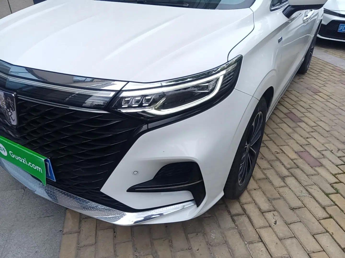 Roewe iMAX8 2021 400TGI Supreme Series Prestige Edition — миниатюра 5