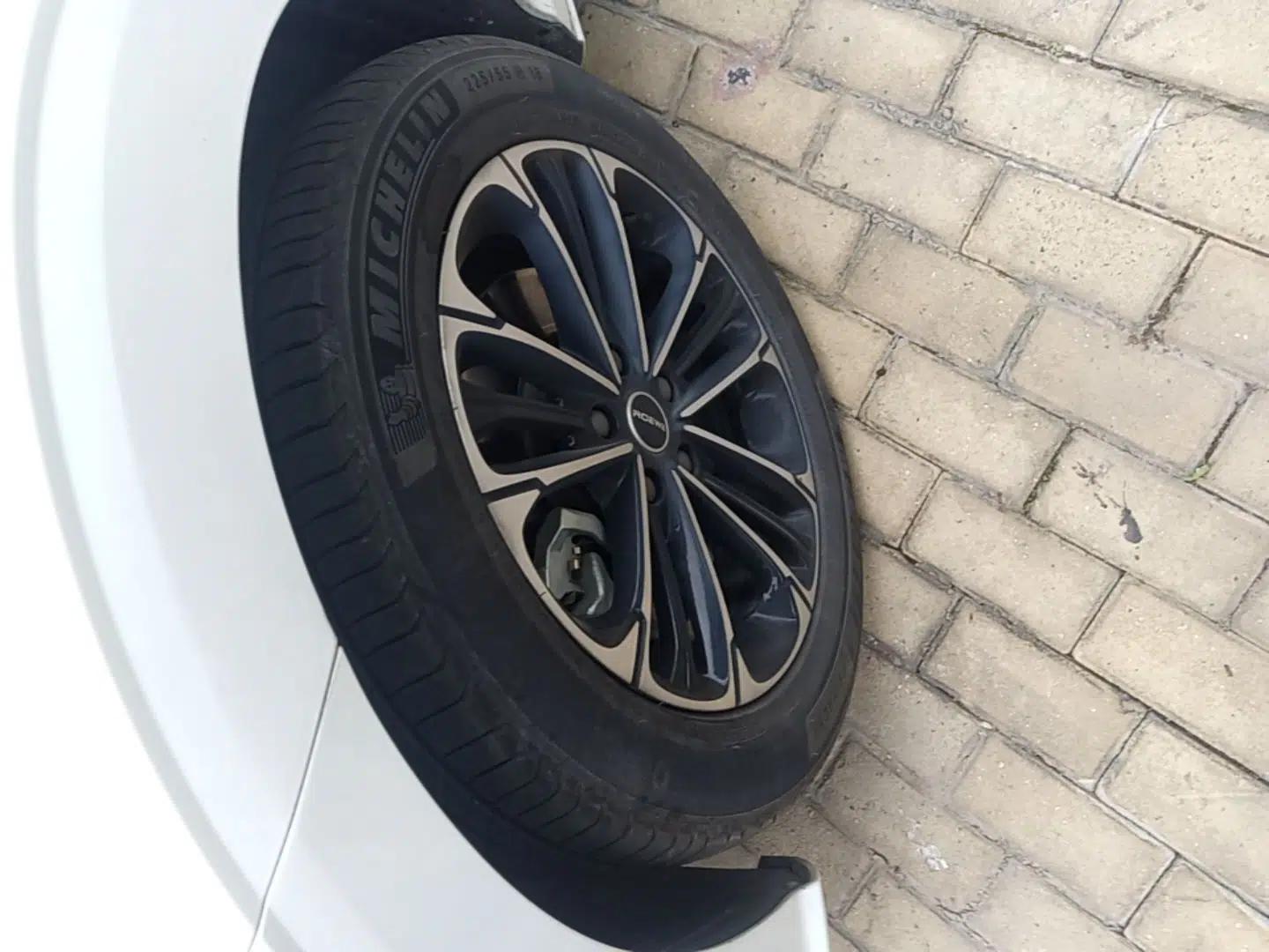 Roewe iMAX8 2021 400TGI Supreme Series Prestige Edition — миниатюра 9
