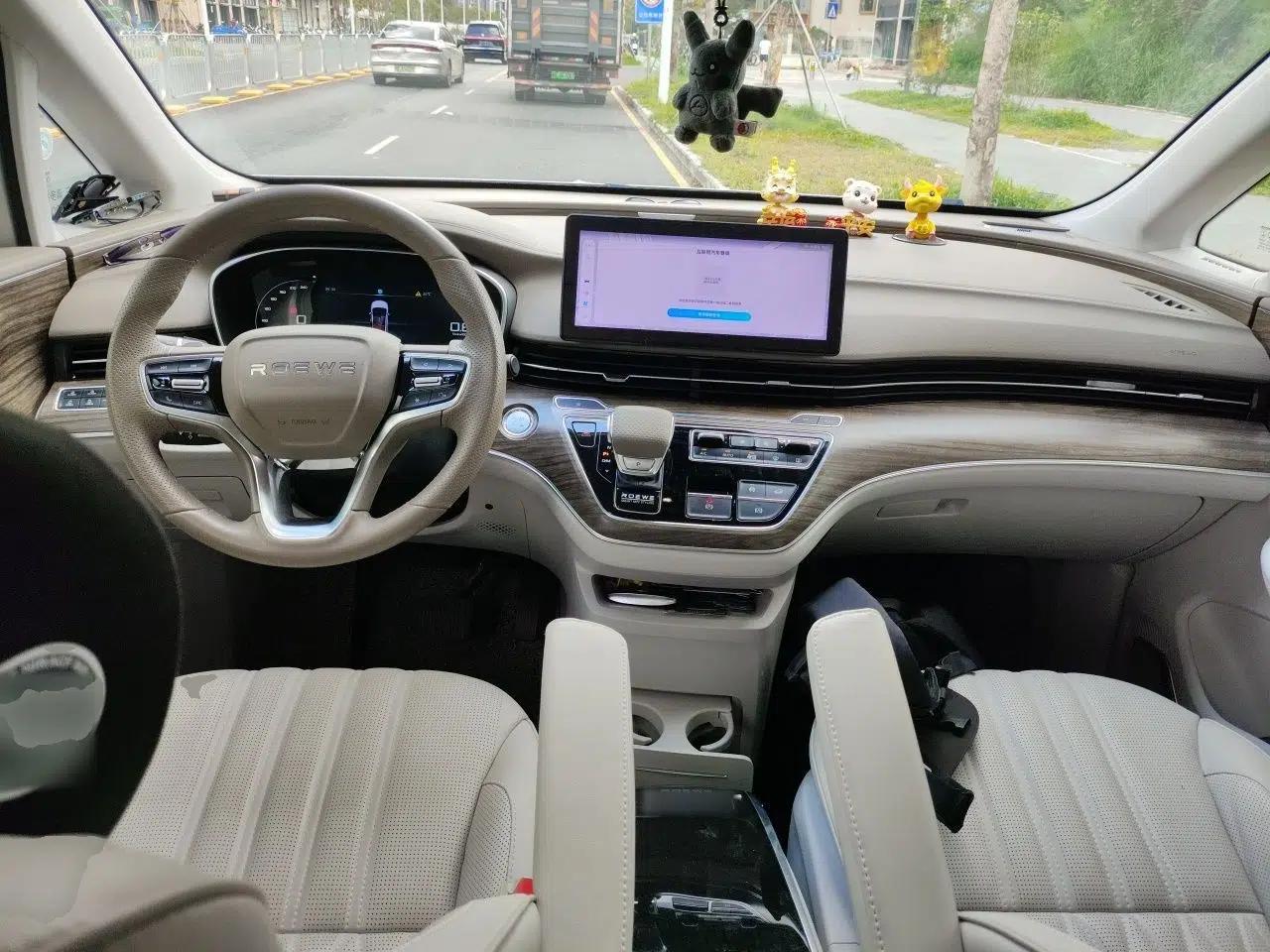 Roewe iMAX8 2023 400TGI Comfort Edition — миниатюра 10