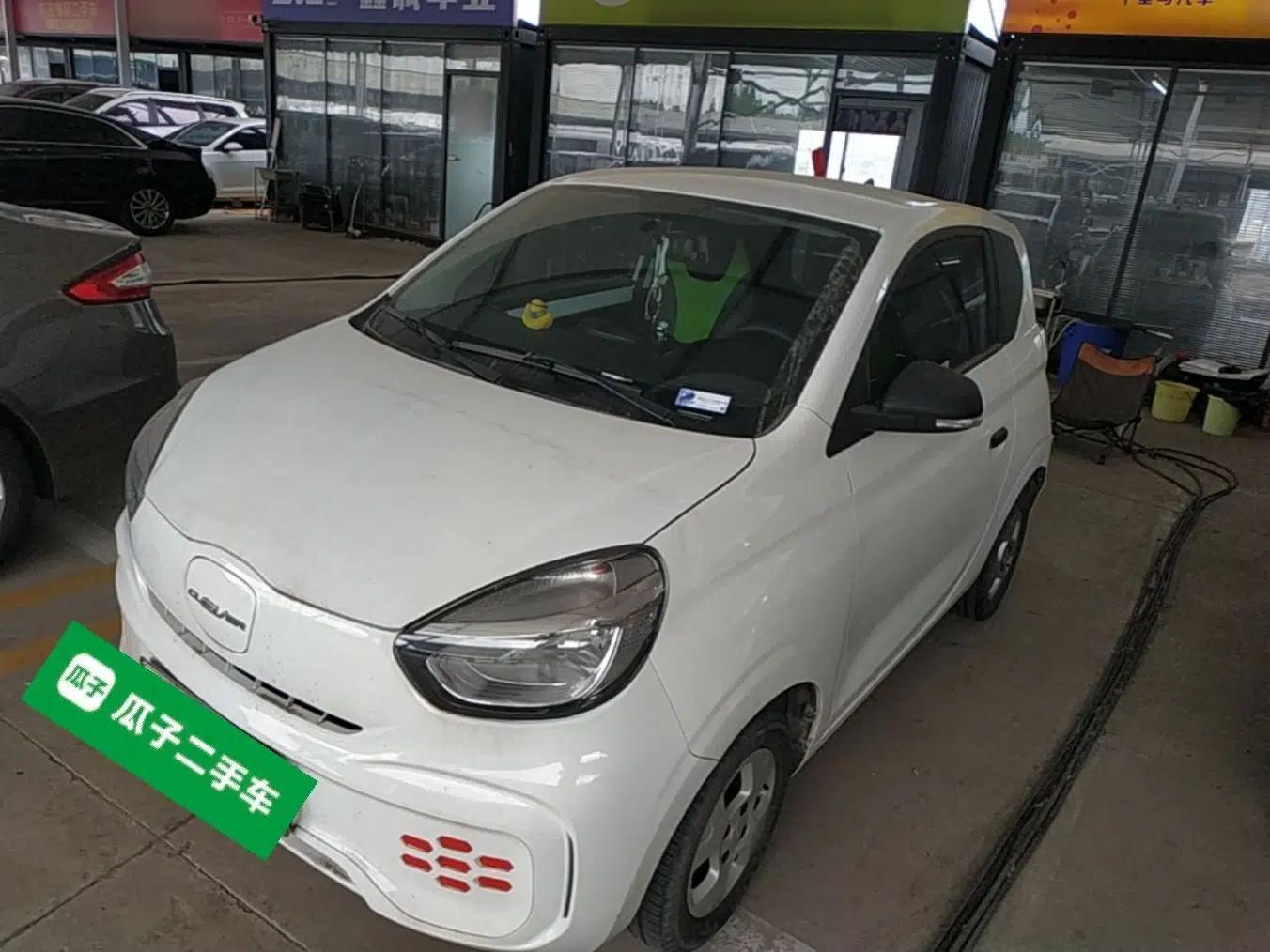 Roewe Clever 2021 302km Excellence Edition — миниатюра 1