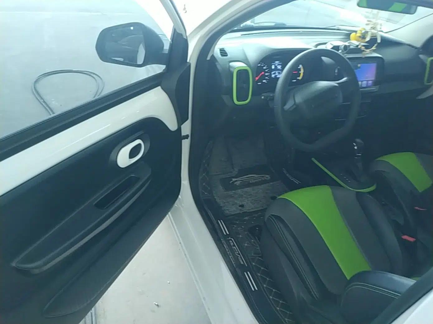Roewe Clever 2021 302km Excellence Edition — миниатюра 18
