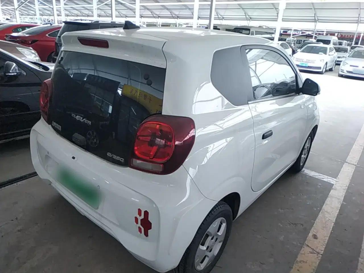 Roewe Clever 2021 302km Excellence Edition — миниатюра 4